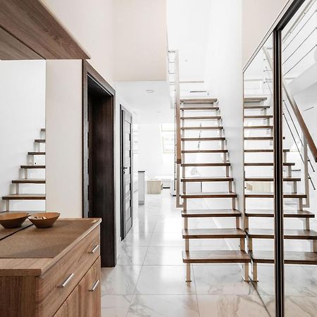Luxurious Kaunas Basilica Apartment In Old Town By Urban Rent Exteriér fotografie