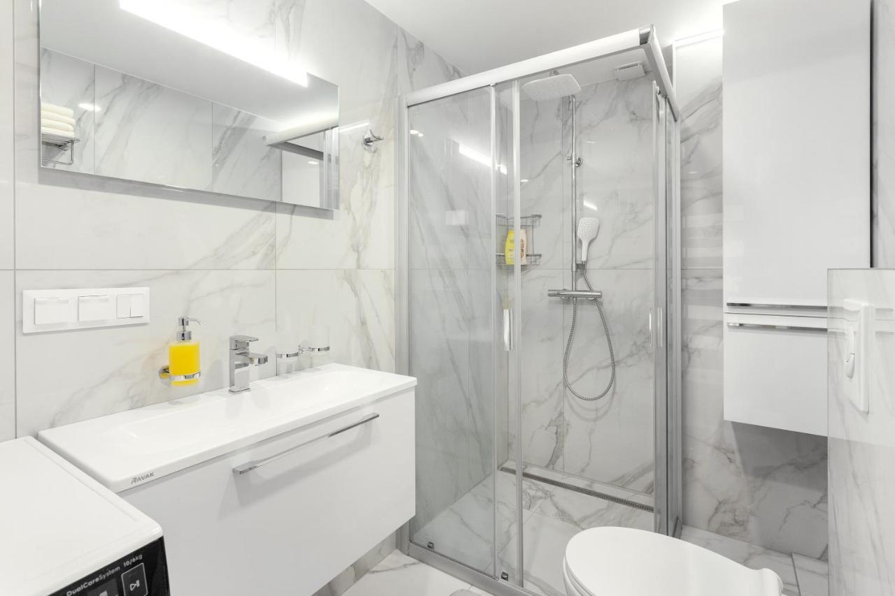 Luxurious Kaunas Basilica Apartment In Old Town By Urban Rent Exteriér fotografie