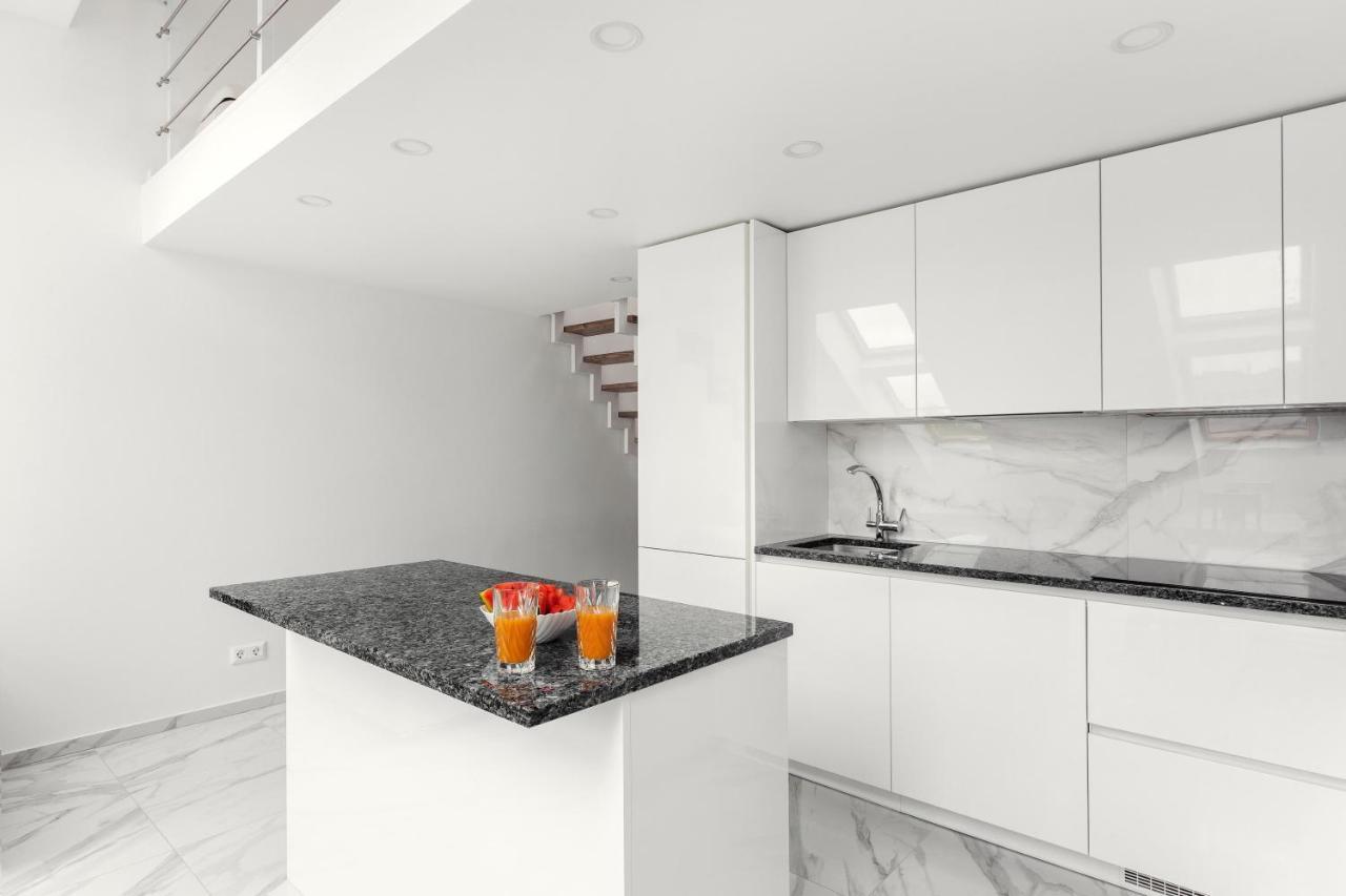 Luxurious Kaunas Basilica Apartment In Old Town By Urban Rent Exteriér fotografie