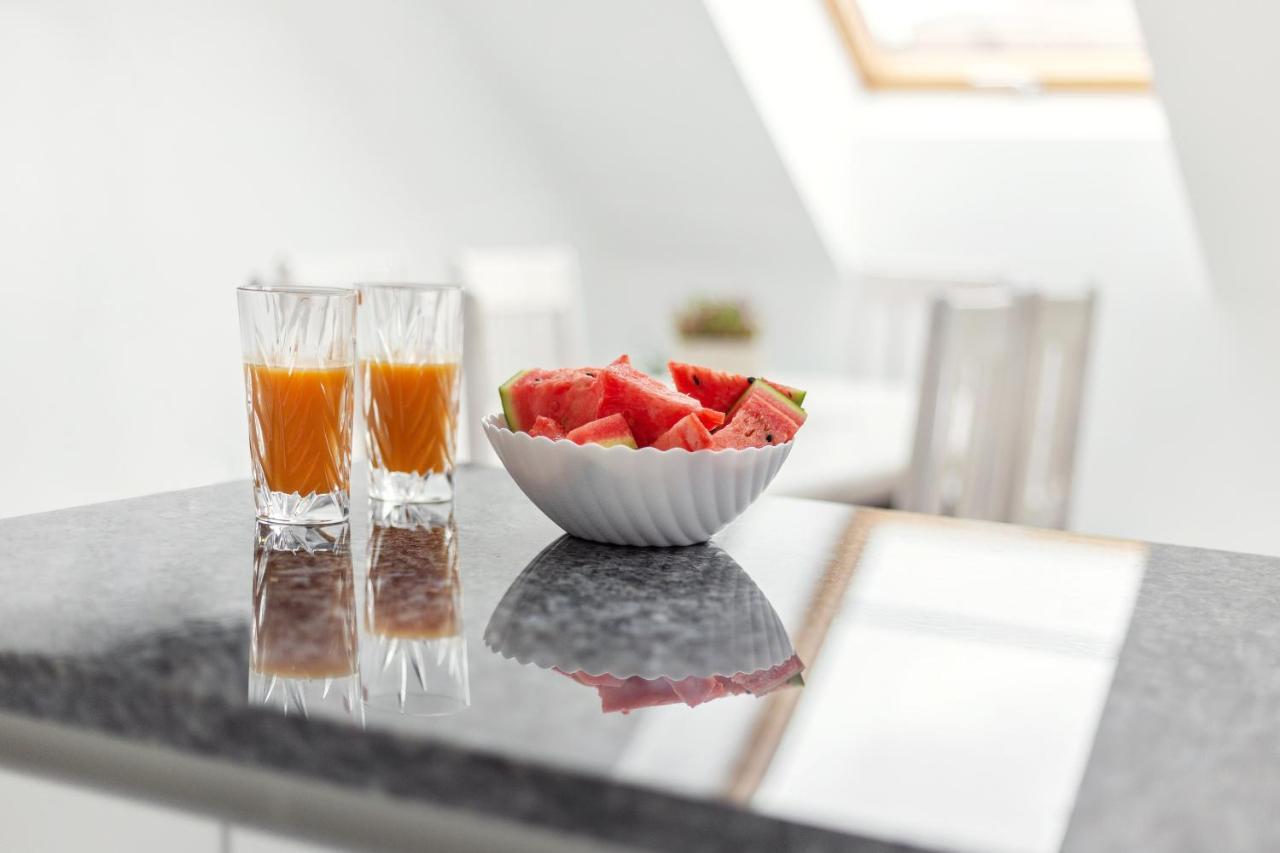 Luxurious Kaunas Basilica Apartment In Old Town By Urban Rent Exteriér fotografie